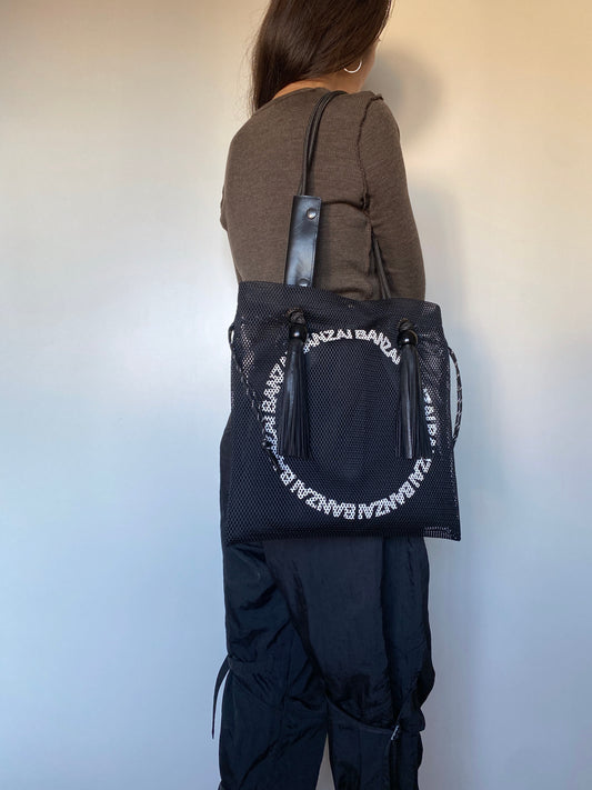 TS TOTE_BK