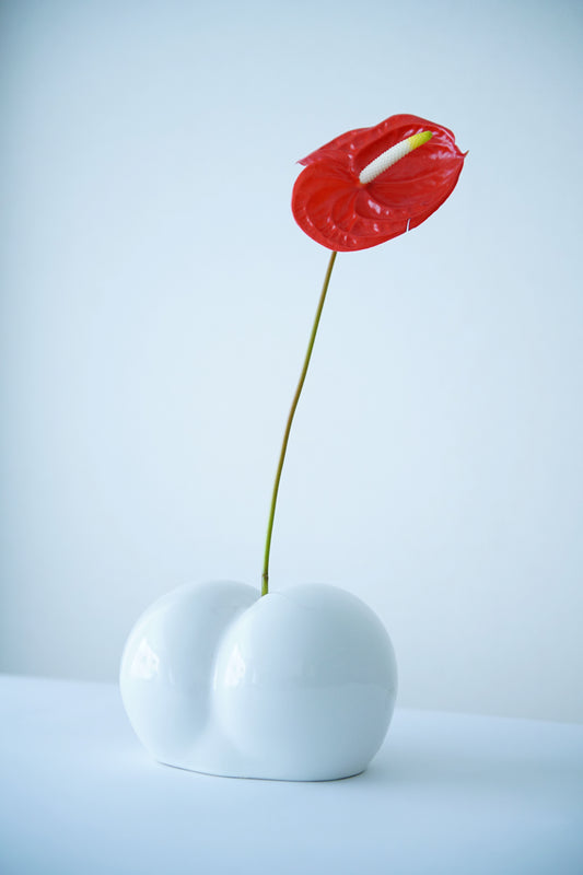 OSHIRI FLOWER VASE