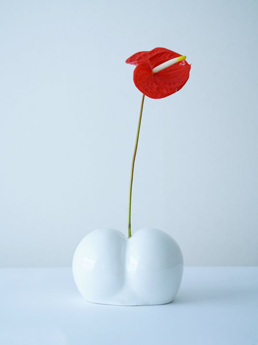 OSHIRI FLOWER VASE