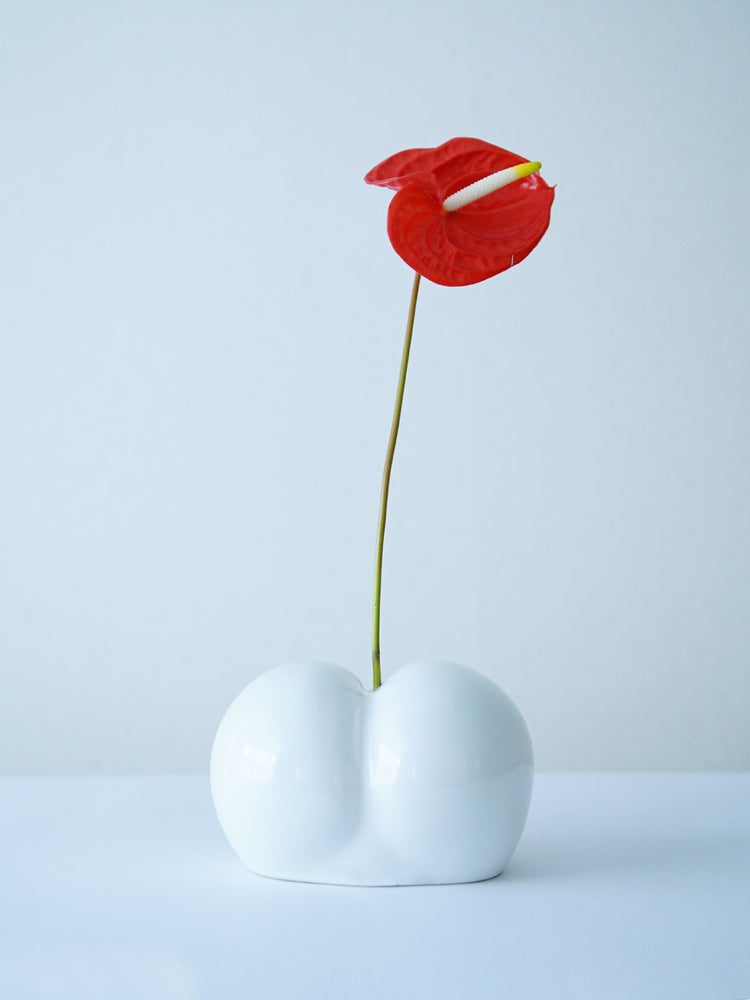 OSHIRI FLOWER VASE