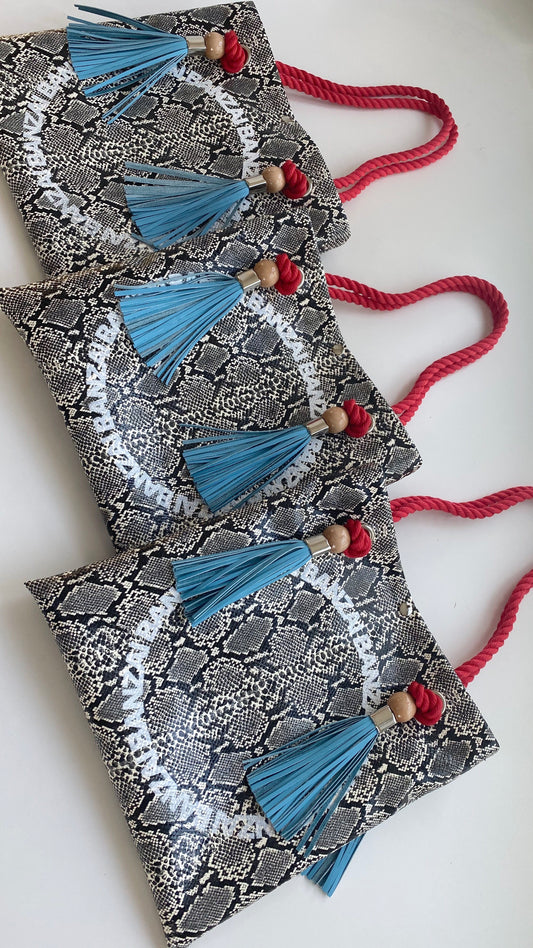 TOTE PYTHON　